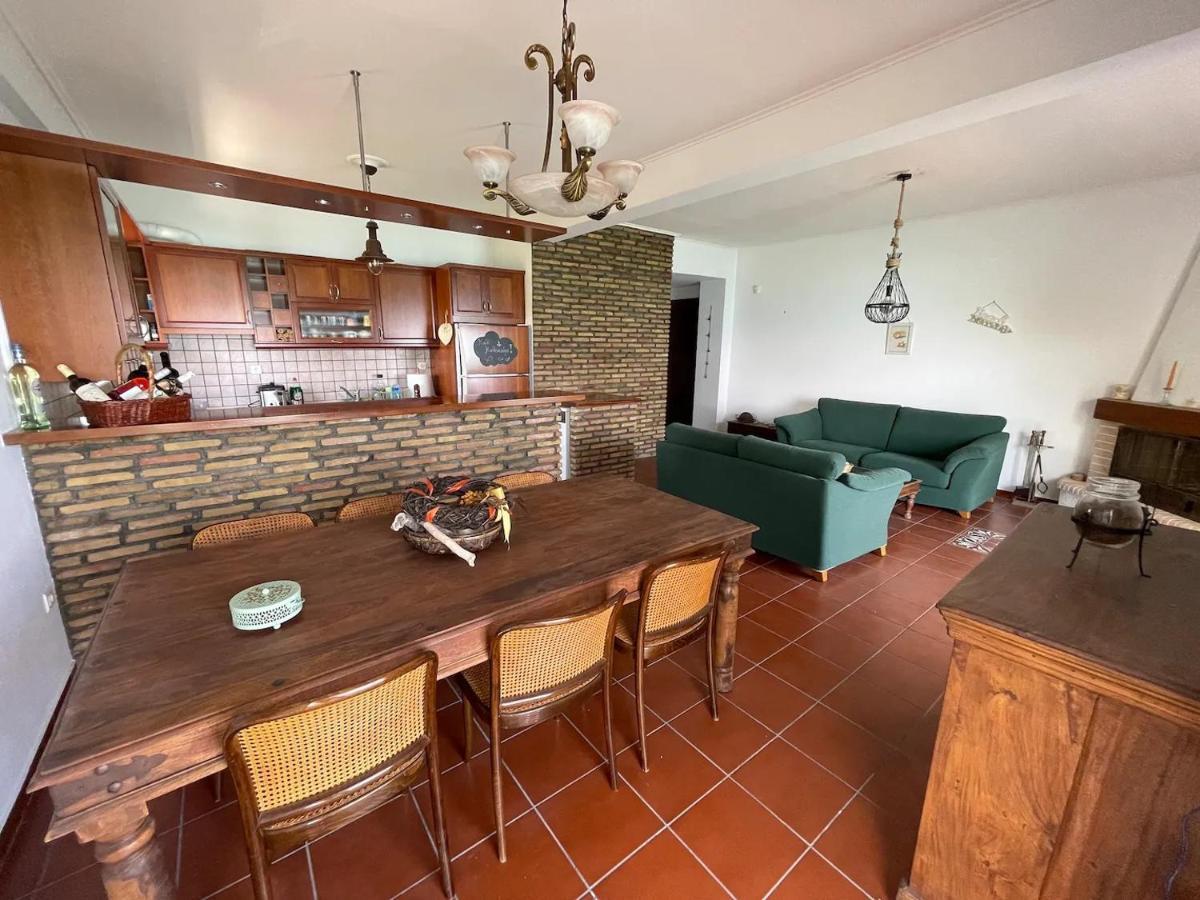 Stunning Beachfront Apartment Stratos Nerántza Extérieur photo
